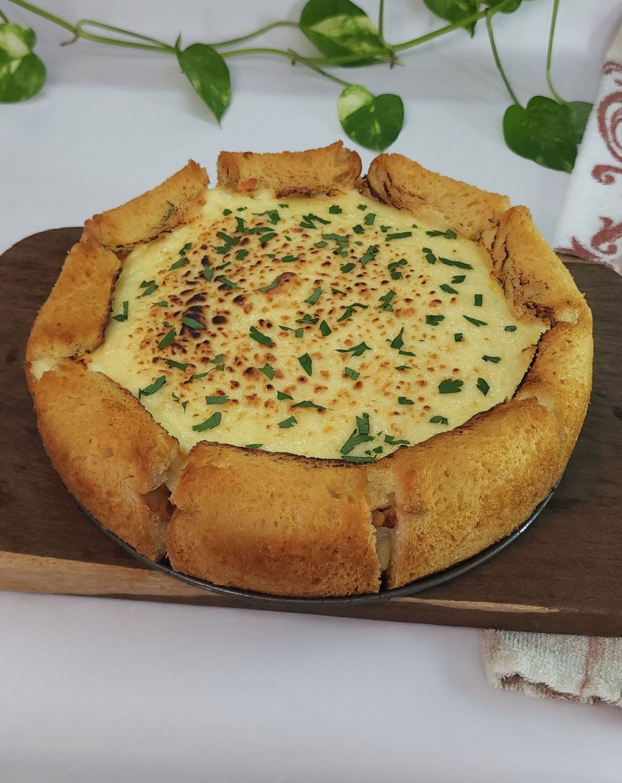 Torta de Pão de Forma com Frango e Catupiry